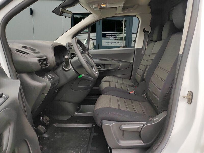 Gebraucht Opel Combo Edition 102 PS (75 kW) 2021 Weiß Van / Kleinbus