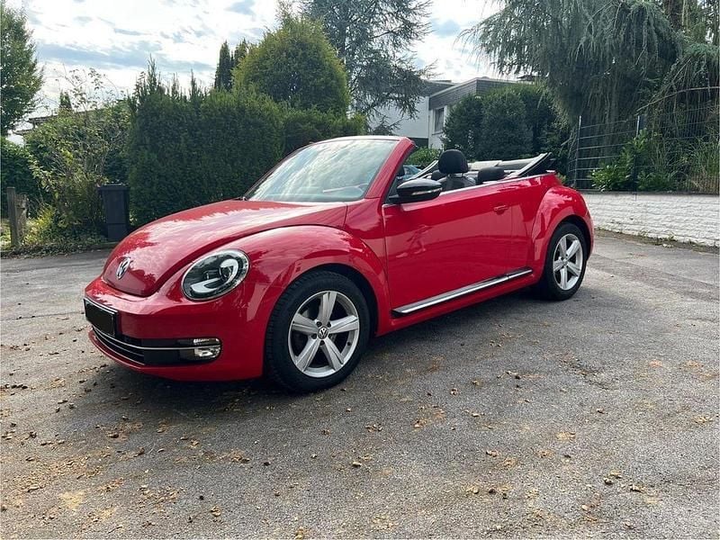 Gebraucht VW Beetle Sport 150 PS (110 kW) 2015 Rot Kleinwagen