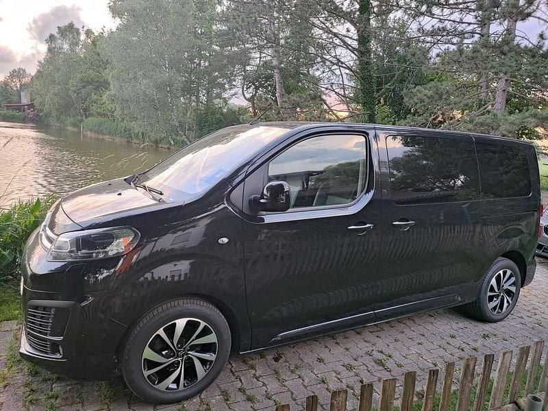 Schwarz Gebraucht 2019 Citroën Spacetourer Feel Van | 23.900 € (Superpreis) - Bild 1/4