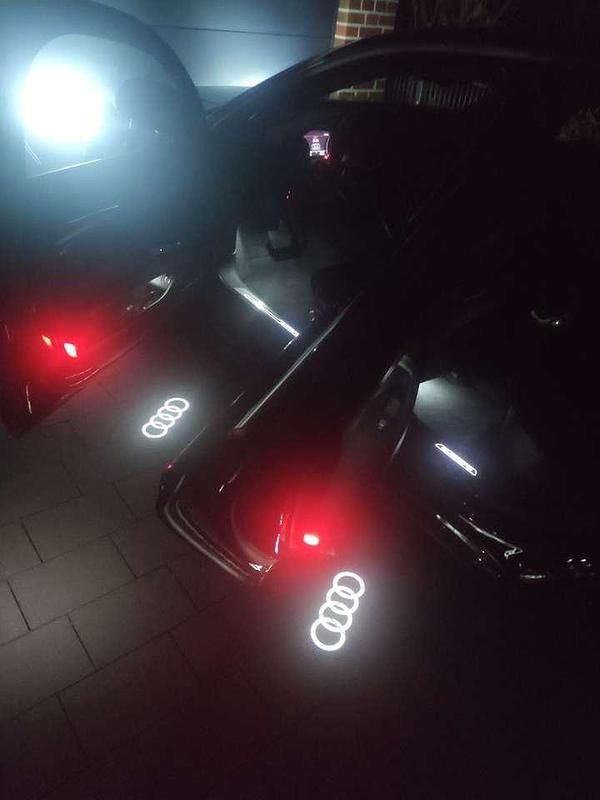 Schwarz Gebraucht 2017 Audi A8 Limousine | 32.800 € (Teuer) - Bild 1/4