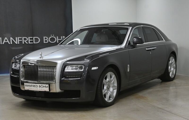 Grau Gebraucht 2014 Rolls Royce Ghost Limousine | 165.970 € (Fairer Preis) - Bild 1/4