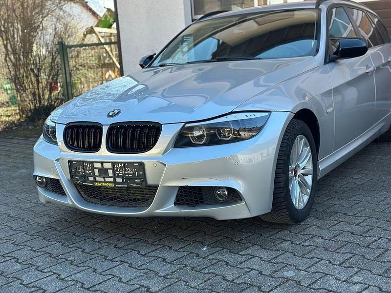 Gebraucht BMW 320 184 PS (135 kW) 2012 Silber Kombi