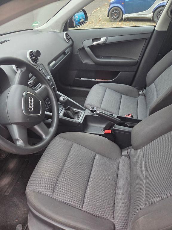 Gebraucht Audi A3 125 PS (91 kW) 2010 Schwarz Limousine