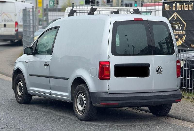 Second-hand VW Caddy 102 CP (75 kW) 2020 Argintiu Monovolum