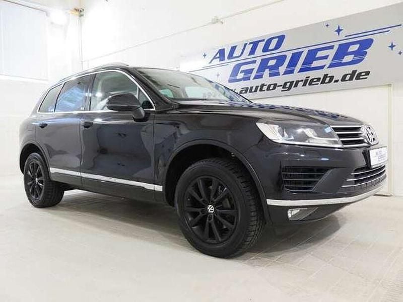 Deep black perleffekt Gebraucht 2018 VW Touareg Edition SUV | 29.550 € (Guter Preis) - Bild 1/4