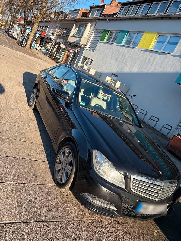 Gebraucht Mercedes C220 177 PS (130 kW) 2013 Schwarz Limousine
