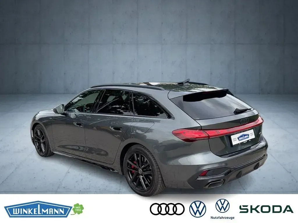 Gebraucht Audi A5 Sport 367 PS (269 kW) 2026 Grau Kombi