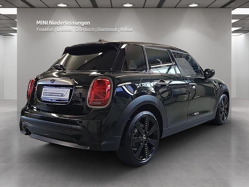 Gebraucht Mini Cooper 136 PS (100 kW) 2023 Grün Kleinwagen