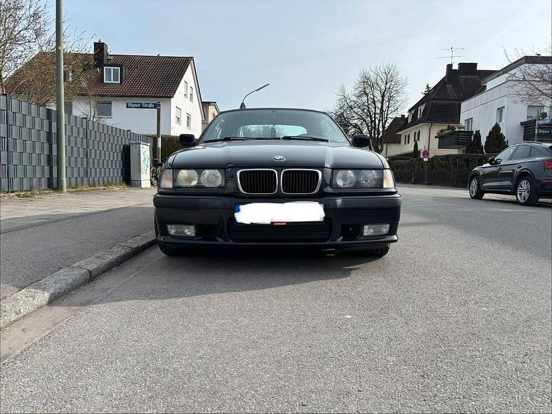 Gebraucht BMW 318 Cabriolet 115 PS (84 kW) 1998 Schwarz Cabrio