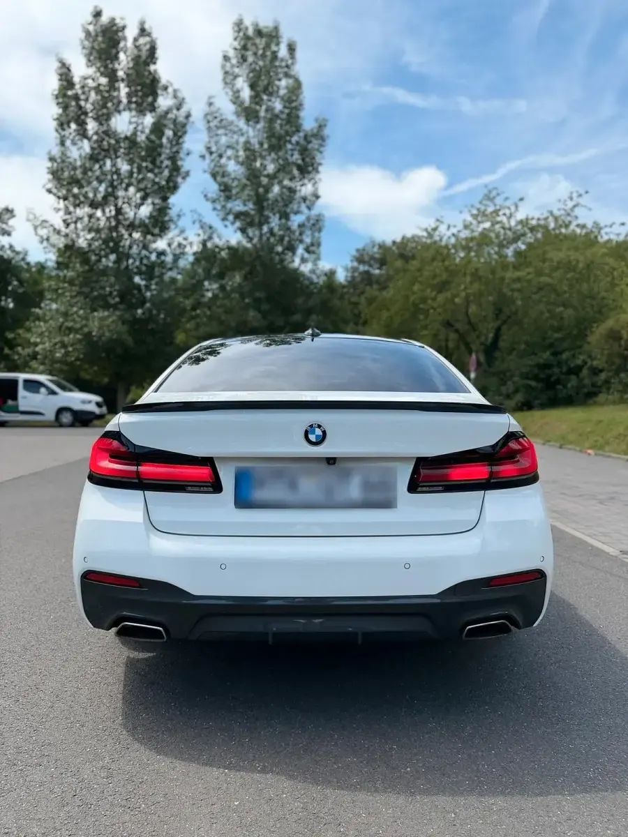 Gebraucht BMW 530 M Sport 286 PS (210 kW) 2020 Weiß Limousine