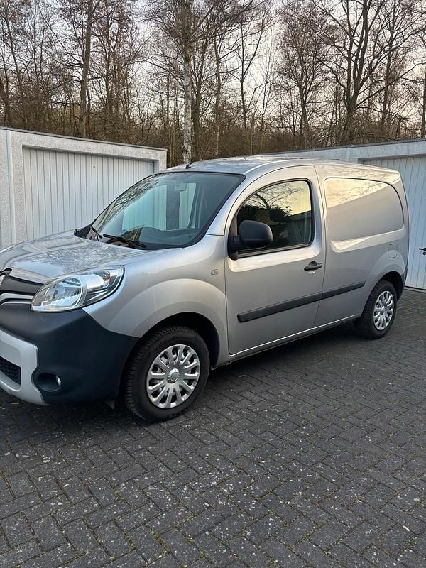 Gebraucht Renault Kangoo 110 PS (80 kW) 2015 Silber Van / Kleinbus
