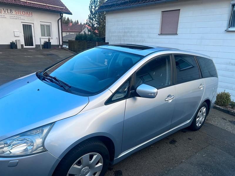 Gebraucht Mitsubishi Grandis 163 PS (119 kW) 2006 Silber Van / Kleinbus