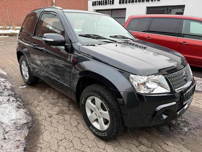Gebraucht Suzuki Grand Vitara 165 PS (121 kW) 2010 Schwarz SUV