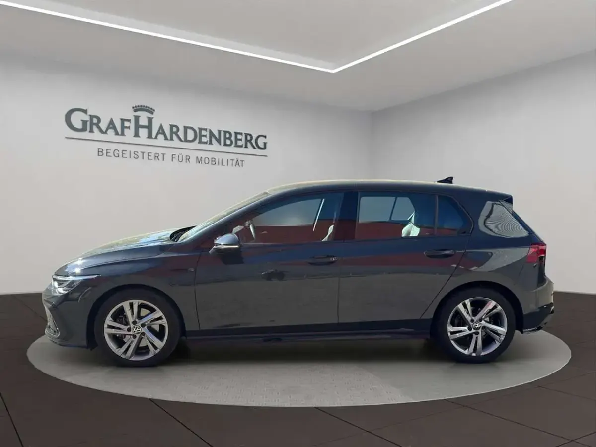 Gebraucht VW Golf VIII R-line 190 PS (139 kW) 2024 Grau Limousine