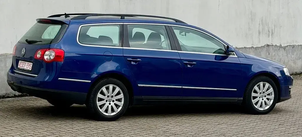 Gebraucht VW Passat Comfortline 140 PS (102 kW) 2006 Blau Kombi