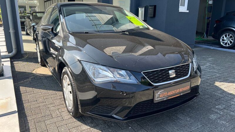 Schwarz Gebraucht 2015 Seat Leon CONNECT Limousine | 7.990 € (Guter Preis) - Bild 1/4