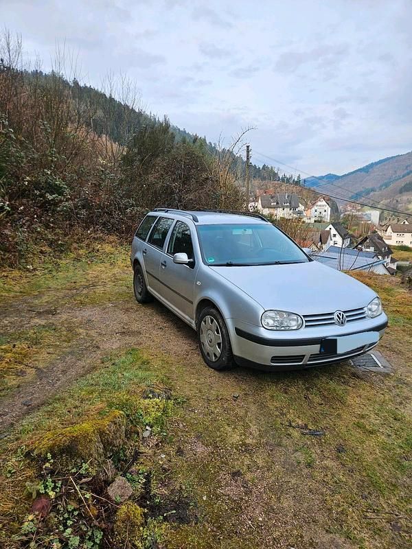 Gebraucht VW Golf IV 115 PS (84 kW) 2003 Silber Kombi