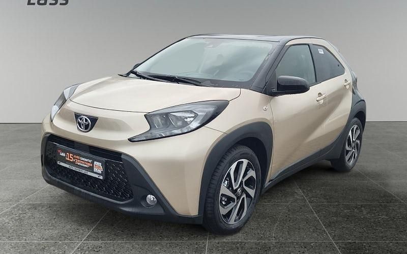 Neu Toyota Aygo X 72 PS (52 kW) 2025 Schwarz SUV