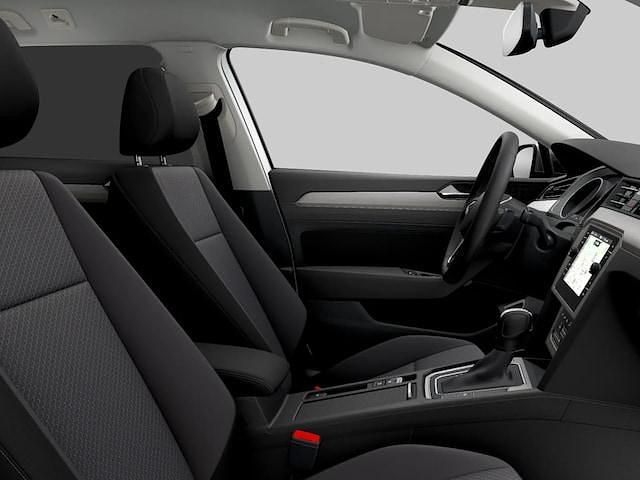 Gebraucht VW Passat Basis 122 PS (89 kW) 2023 Kombi