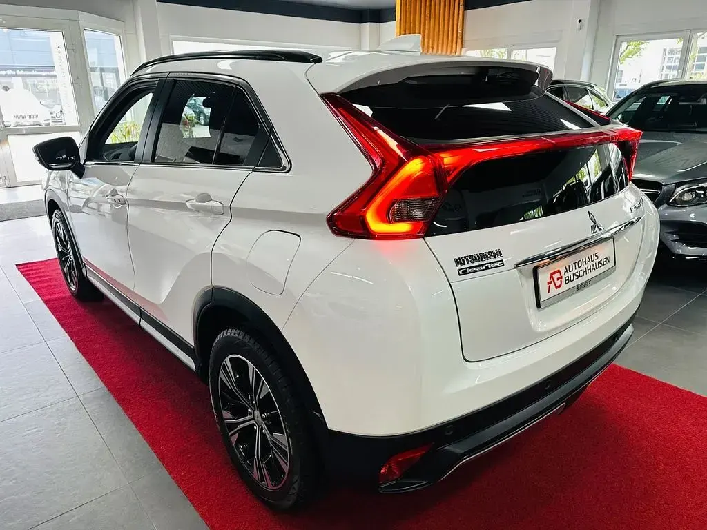 Gebraucht Mitsubishi Eclipse Cross Edition 163 PS (119 kW) 2018 Weiß SUV