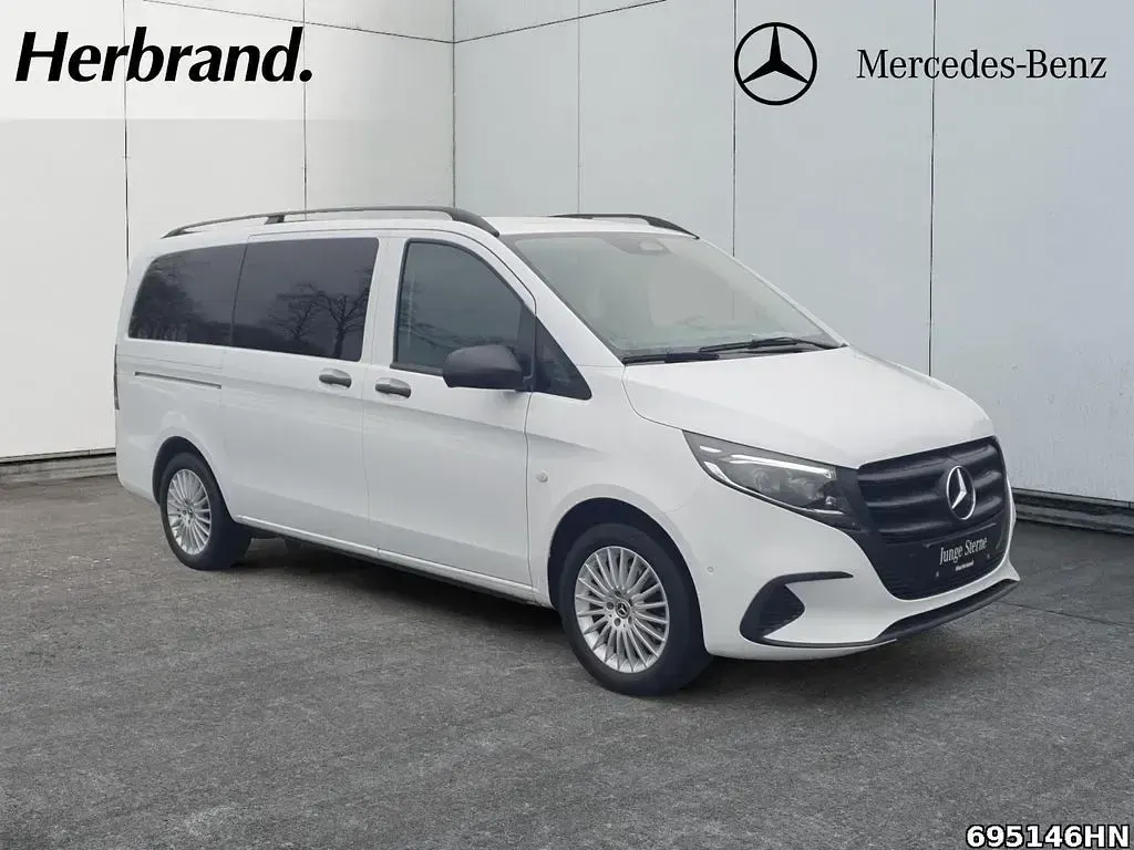 Gebraucht Mercedes Vito 190 PS (139 kW) 2024 Weiß Van