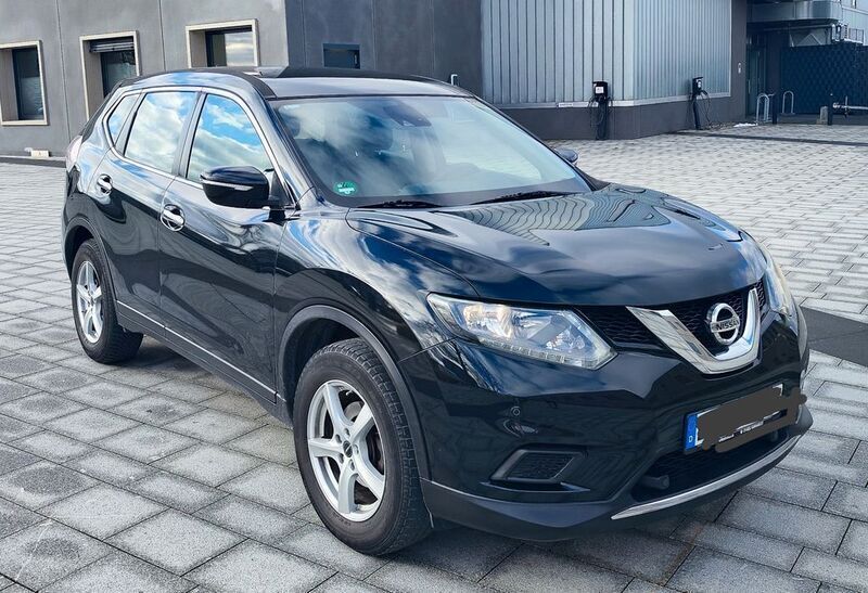 Schwarz Gebraucht 2016 Nissan X-Trail Visia SUV | 11.200 € (Fairer Preis) - Bild 1/4