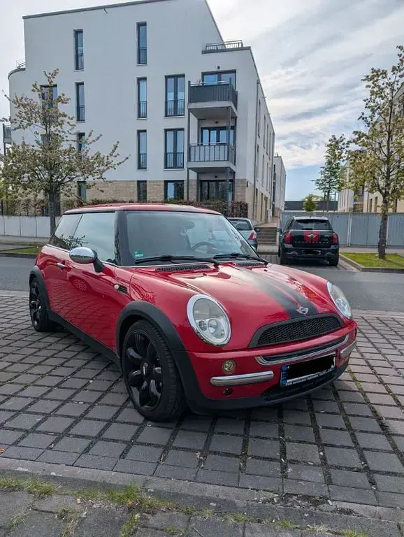 Käytetty Mini ONE 90 HP (66 kW) 2003 Punainen Viistoperä