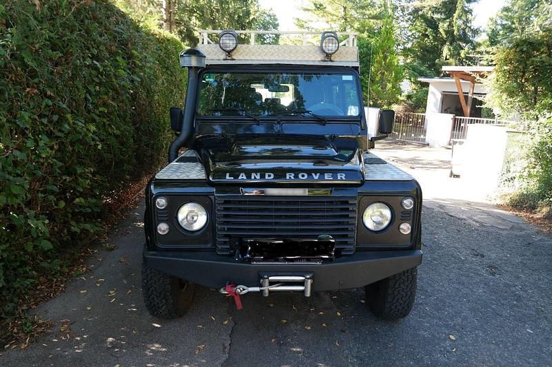 Gebraucht Land Rover Defender 123 PS (90 kW) 2008 Schwarz SUV