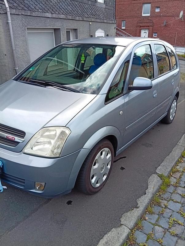 Grau Gebraucht 2005 Opel Meriva Van / Kleinbus | 2.600 € (Fairer Preis) - Bild 1/4