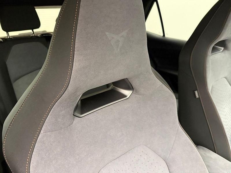 Second-hand Cupra Born 150 kW (204 CP) 2023 Gri Hatchback