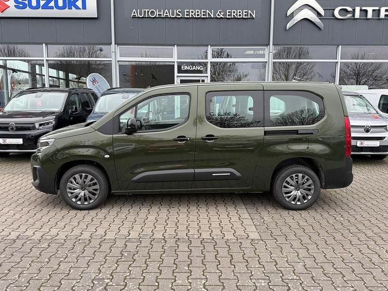 Neu Citroën Berlingo 131 PS (96 kW) 2026 Grün Van / Kleinbus
