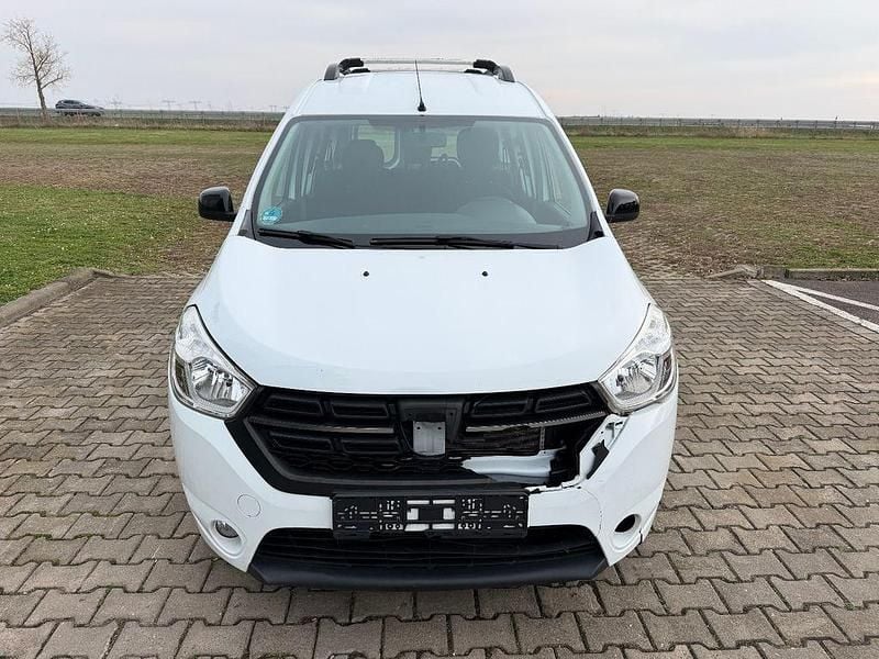 Gebraucht Dacia Dokker 95 PS (69 kW) 2020 Weiß Van / Kleinbus