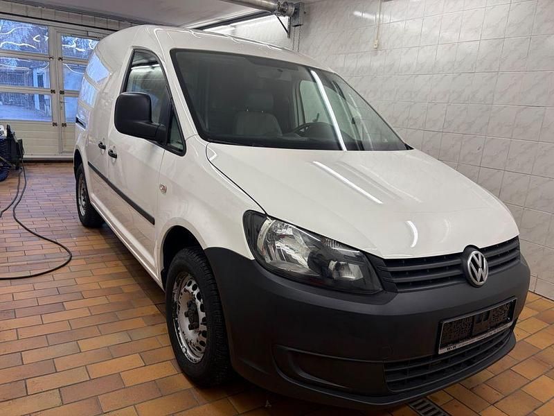 Gebraucht VW Caddy 75 PS (55 kW) 2012 Weiß Van / Kleinbus