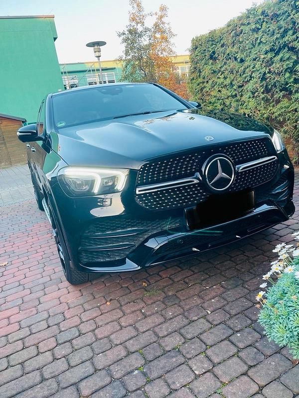 Schwarz Gebraucht 2020 Mercedes GLE400 SUV | 73.500 € - Bild 1/4