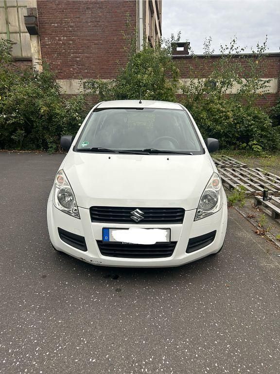 Weiß Gebraucht 2011 Suzuki Splash Basic Kleinwagen | 4.000 € (Fairer Preis) - Bild 1/4