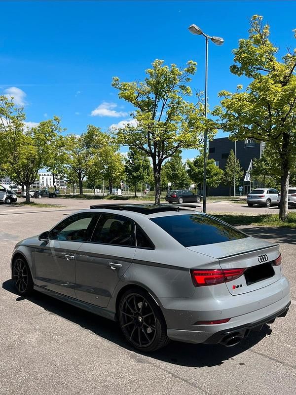 Gebraucht Audi RS3 400 PS (294 kW) 2019 Grau Limousine