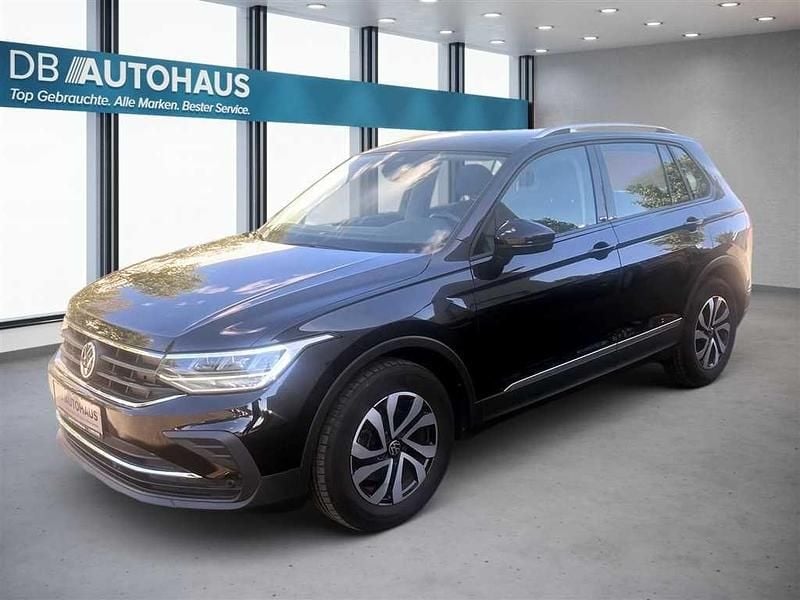 Schwarz Gebraucht 2023 VW Tiguan Active SUV | 21.930 € (Superpreis) - Bild 1/4