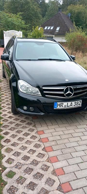 Second-hand Mercedes 200 2013 Negru Break