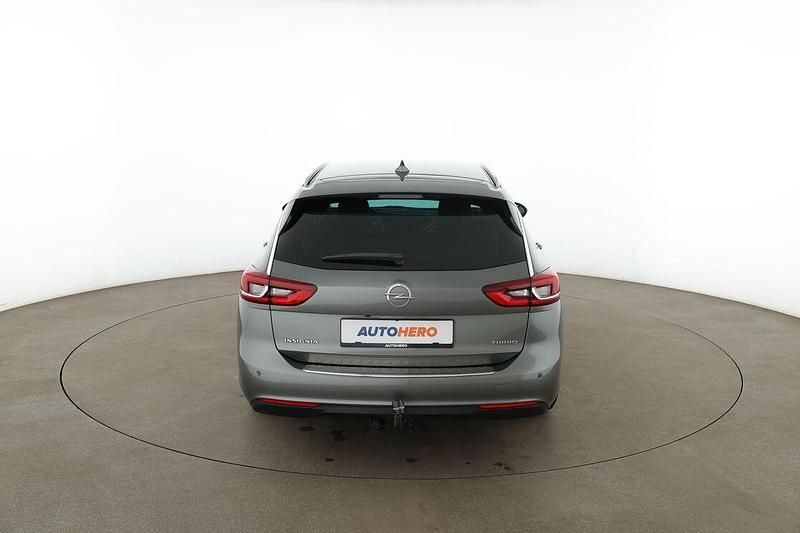Second-hand Opel Insignia Dynamic 165 CP (121 kW) 2017 Gri Break