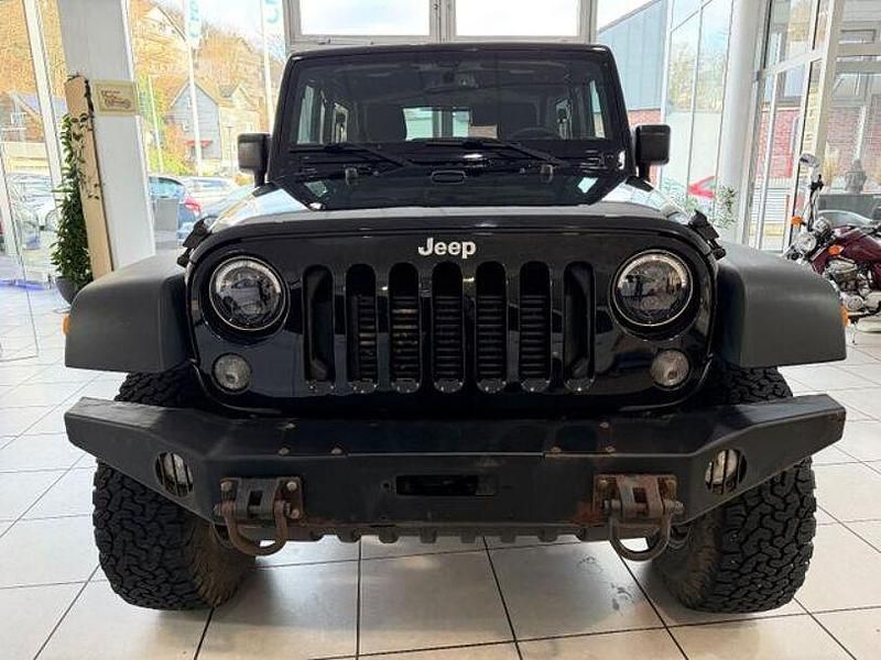 Gebraucht Jeep Wrangler Unlimited Rubicon 200 PS (147 kW) 2015 Schwarz SUV