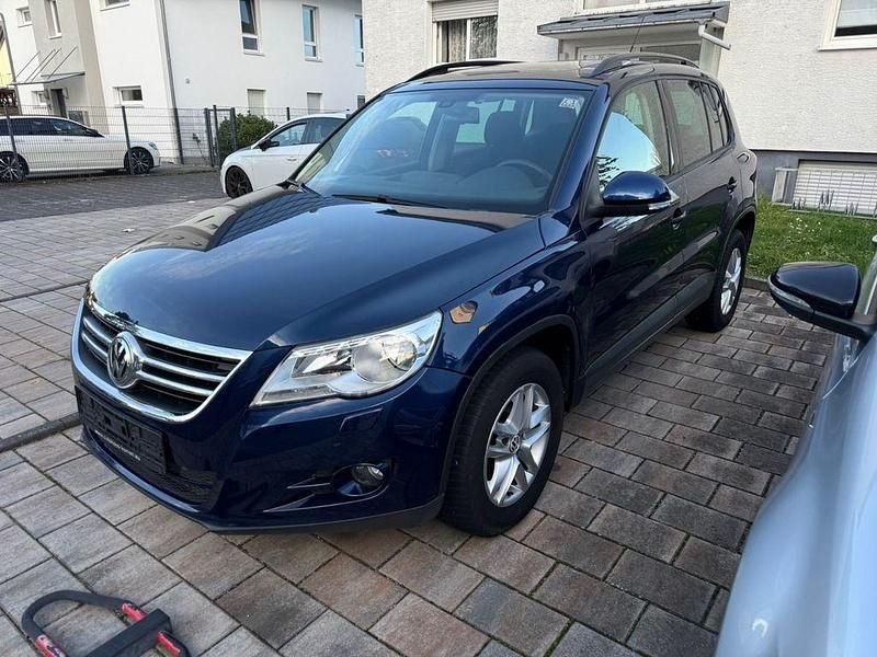 Blau Gebraucht 2009 VW Tiguan Trendline SUV | 9.300 € (Fairer Preis) - Bild 1/4