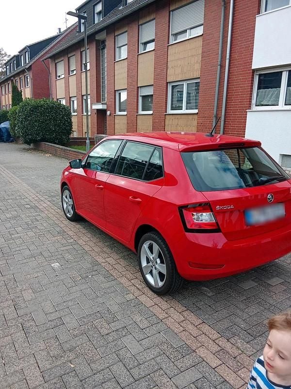 Gebraucht Skoda Fabia Cool Plus 60 PS (44 kW) 2019 Rot Kleinwagen