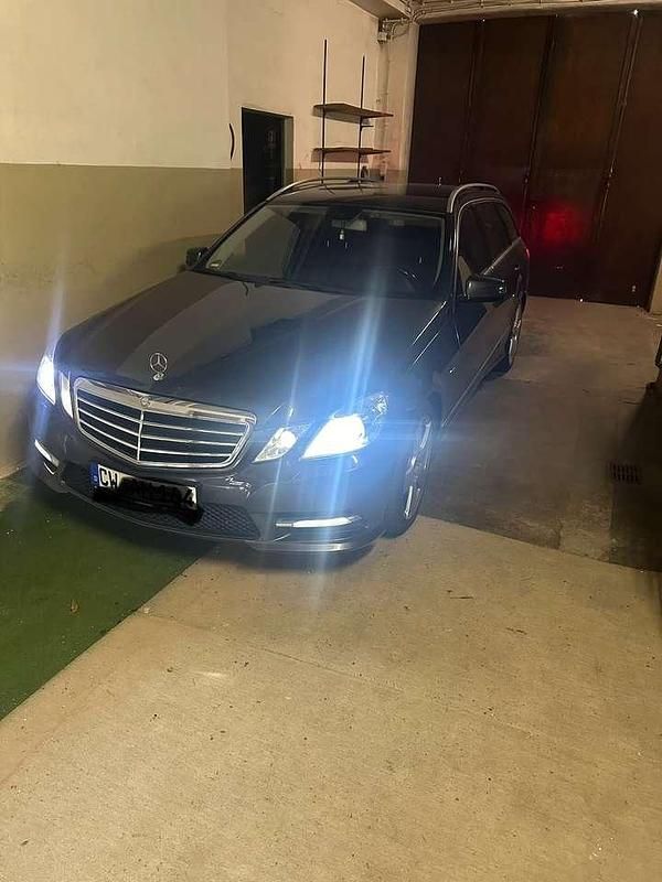 Grau Gebraucht 2012 Mercedes E350 Elegance Kombi | 8.500 € (Guter Preis) - Bild 1/4