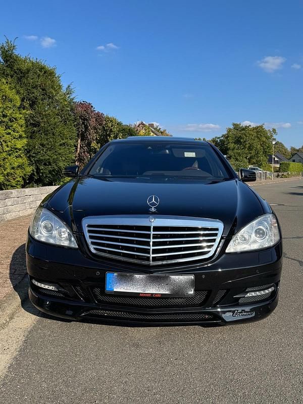 Schwarz Gebraucht 2006 Mercedes S500L Limousine | 11.500 € (Guter Preis) - Bild 1/4
