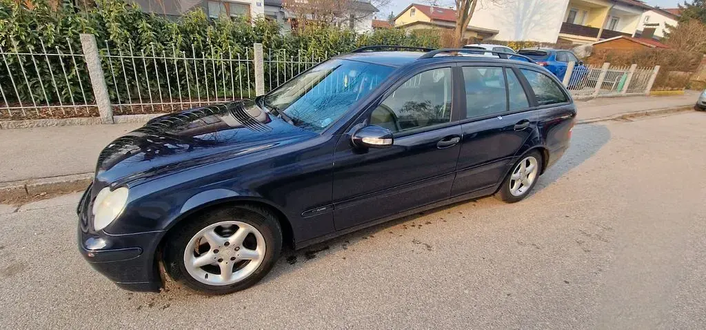Gebraucht Mercedes C180 Classic 143 PS (105 kW) 2003 Blau Limousine