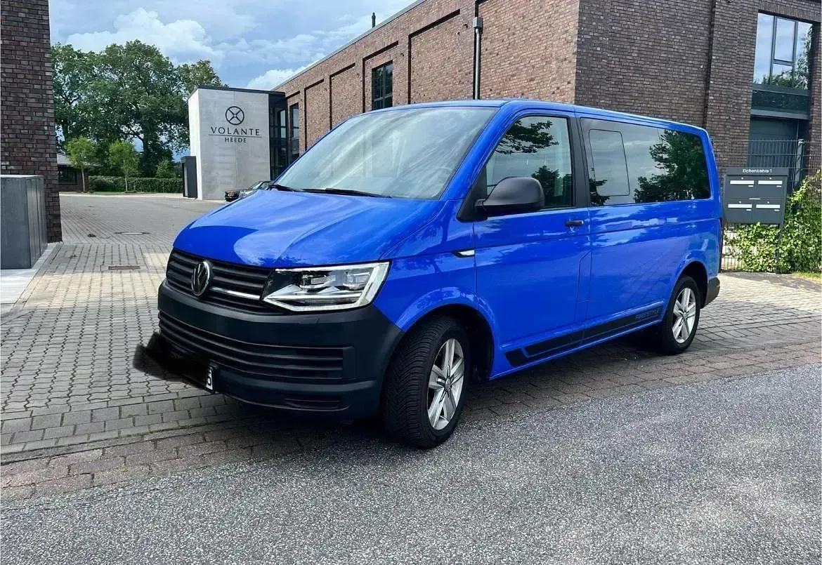 Gebraucht VW Multivan Freestyle 150 PS (110 kW) 2017 Blau Van / Kleinbus