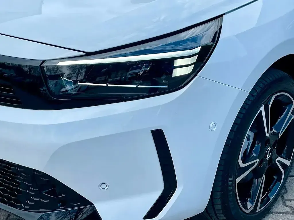 Neu Opel Corsa GS Line 101 PS (74 kW) 2025 Arktis weiß Kleinwagen