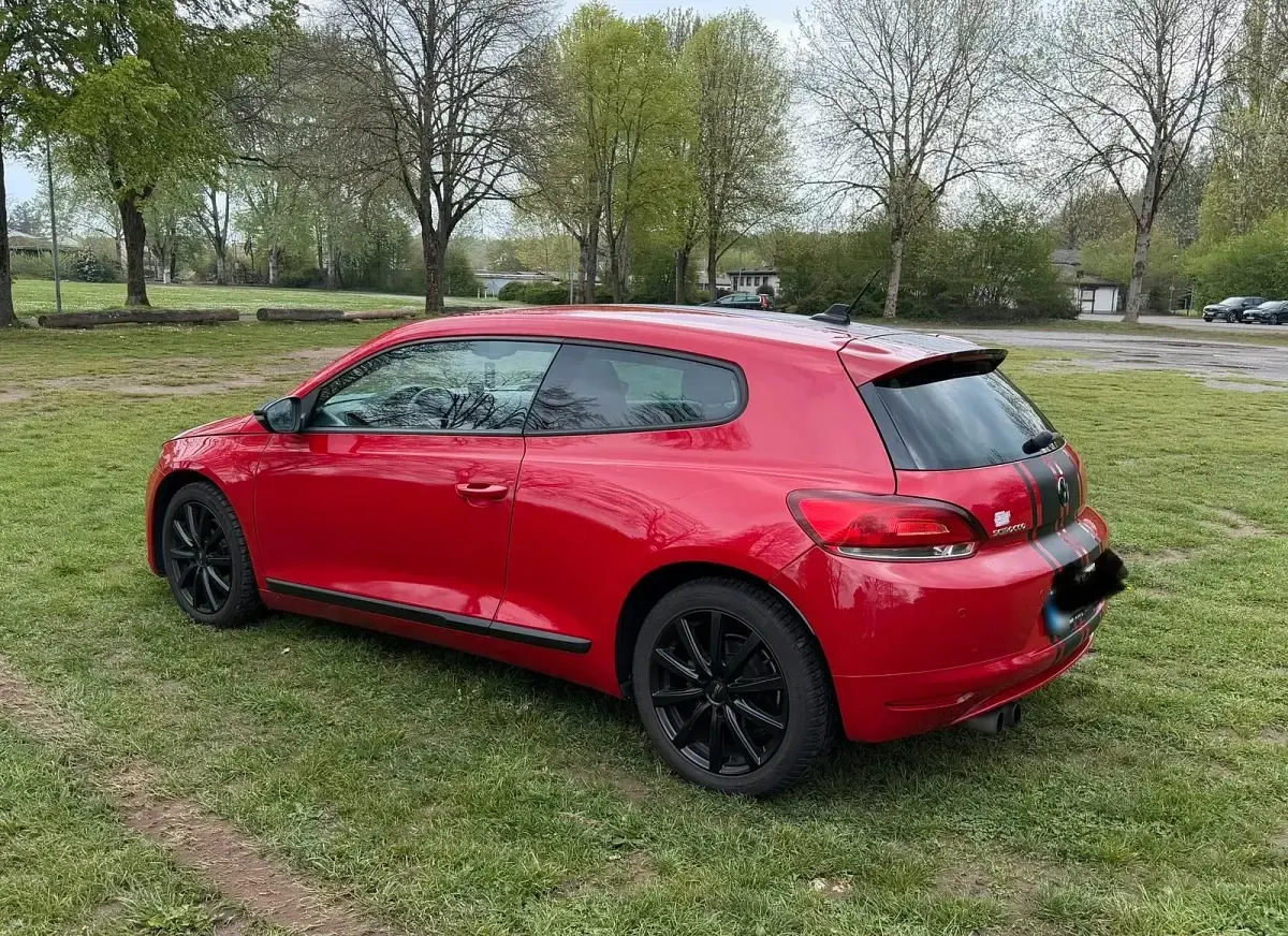 Gebraucht VW Scirocco 200 PS (147 kW) 2009 Rot Coupé