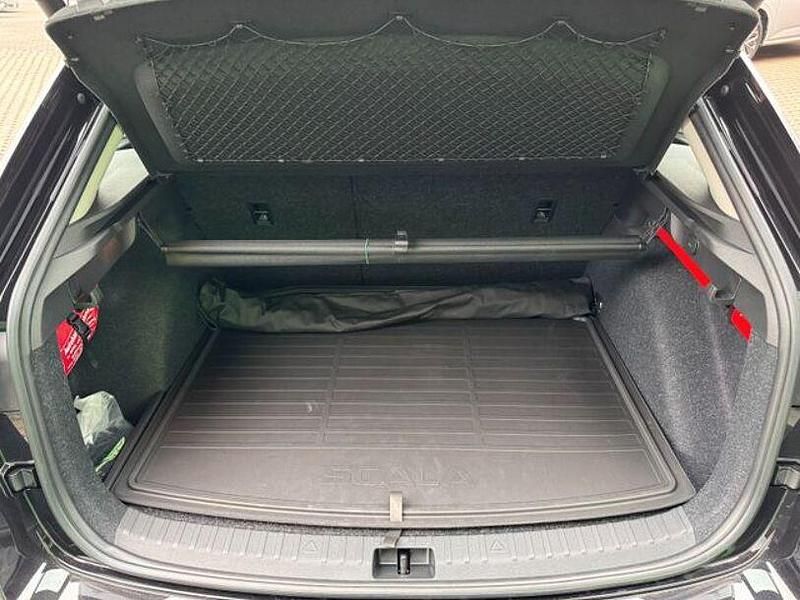 Gebraucht Skoda Scala Selection 116 PS (85 kW) 2024 Schwarzmagic perleffekt Kleinwagen