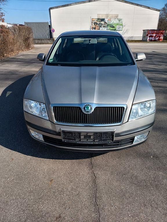 Gebraucht Skoda Octavia Elegance 105 PS (77 kW) 2007 Grau Limousine